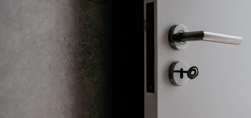 Front Door Handle Repair And Installation in Moreno Valley, CA